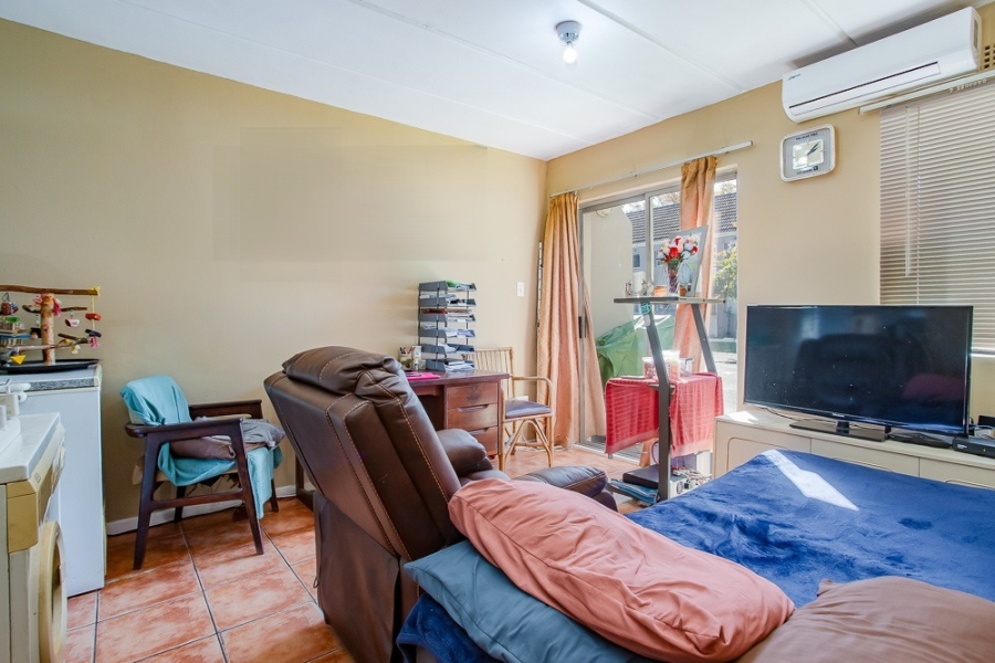 2 Bedroom Property for Sale in Paarl South Western Cape